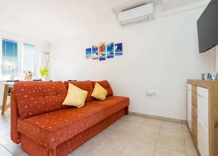 Sara Apartmán *